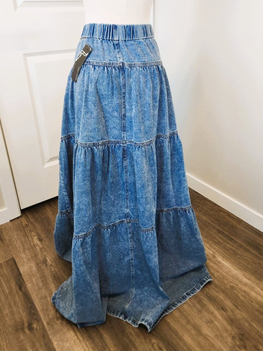 Lucky & Blessed Western Style Denim Maxi Skirt Floor Length with Pockets Size XL - Picture 5 of 7